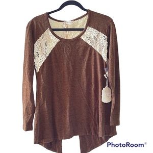 Altair’d State Tunic Top